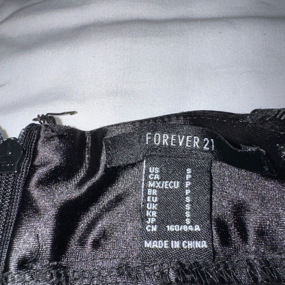 Sexy Black Silk Skirt! - Picture 4 of 6